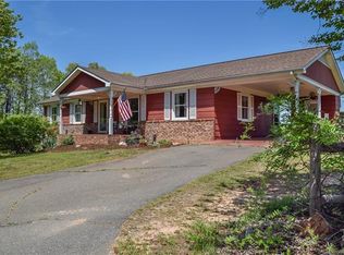 121 Brentwood Dr, Rutherfordton, NC 28139