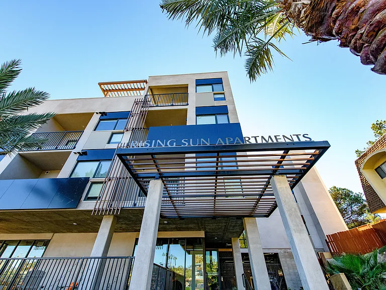 Rising Sun Apartments — Photo 1