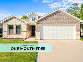 3305 Avenue J, Fort Worth, TX 76105