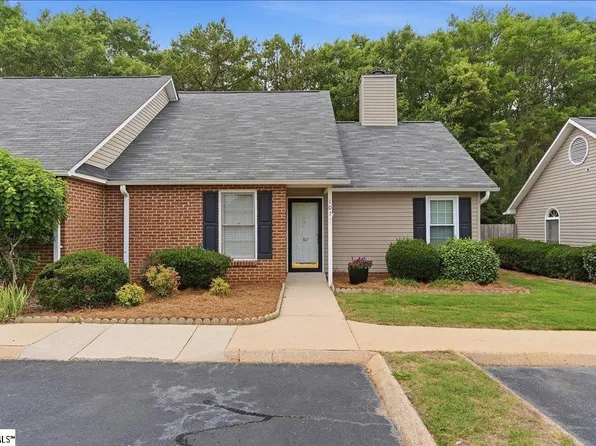 107 Daniel Ct, Mauldin, SC 29662