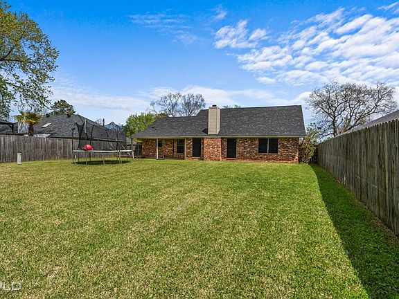 2nd image of 501 Southwood Dr