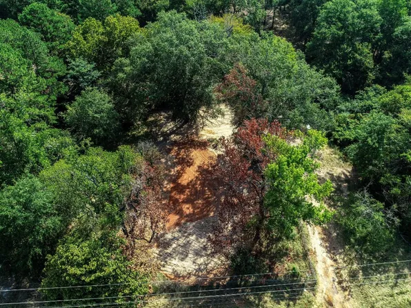 3197 State Highway 42 S, Henderson, TX 75654