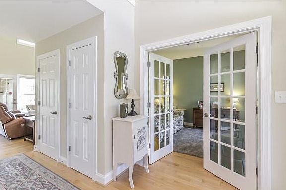 3rd image of 3809 Toms Creek Ct