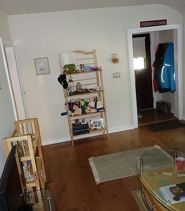 3rd image of 15 Hillside Ter #Left