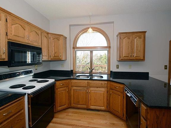 4th image of 2648 Horseshoe Ln