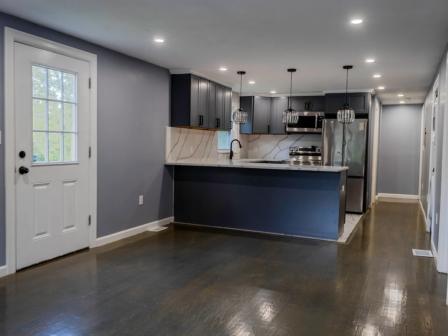 2 bed, $3,000 — Photo 2