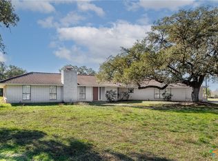609 Rudeloff Rd, Seguin, TX 78155