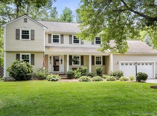 28 Foss Rd, North Andover, MA 01845