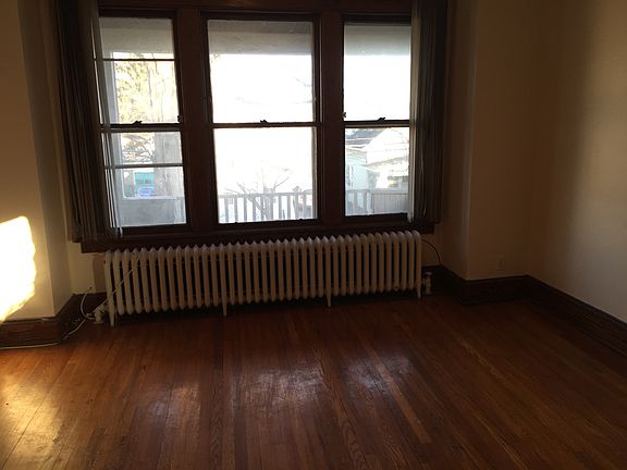 2nd image of 634 N Pearl St