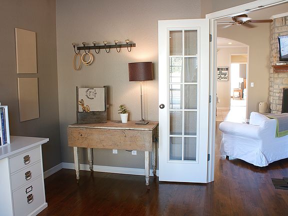 Den/Office w/French Doors