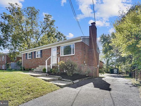 2nd image of 9709 Lomond Dr