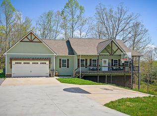 6950 Burgess Falls Rd, Baxter, TN 38544