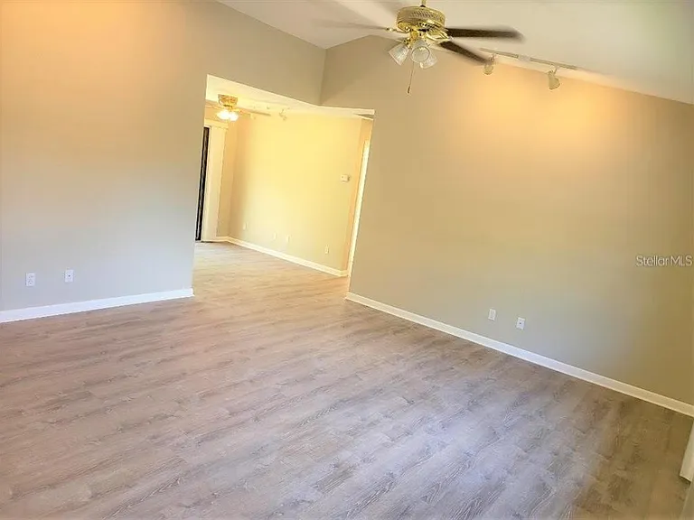 1711 Settlers Dr #7 — Photo 20
