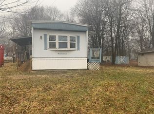 128 Panther Rd, Evans City, PA 16033