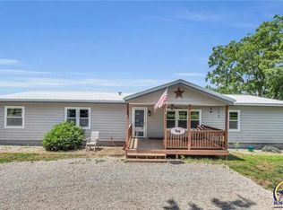 3588 Colorado Rd, Pomona, KS 66076