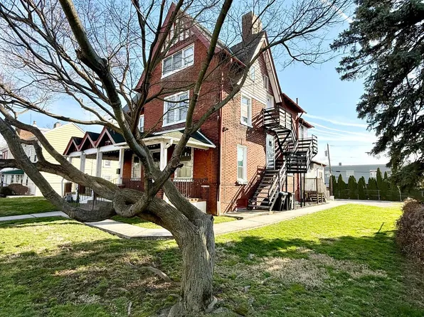 125 E 4th Ave #2, Conshohocken, PA 19428