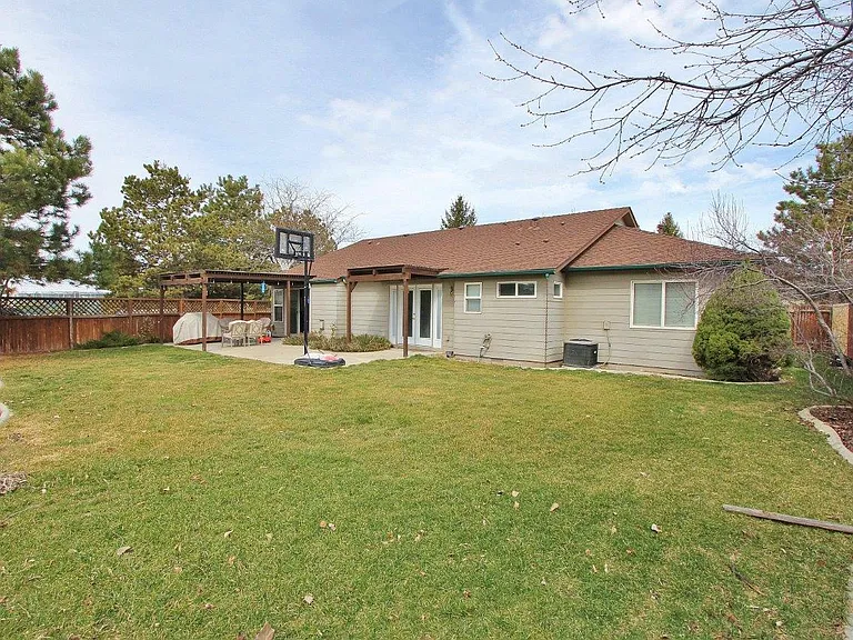 6177 S Peppertree Ave — Photo 23