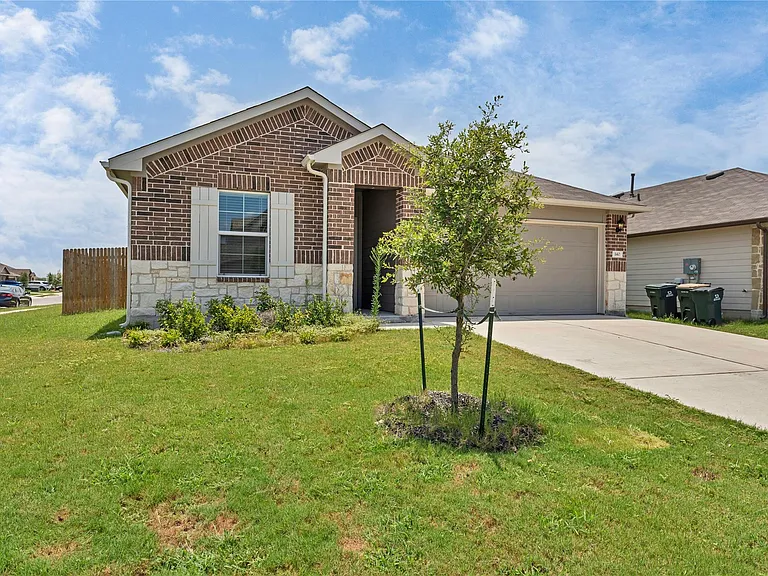 140 Fire Oak Dr — Photo 4