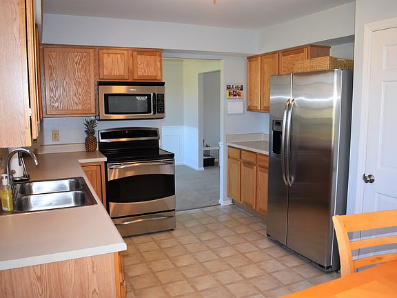 5th image of 10242 Kingsport Dr