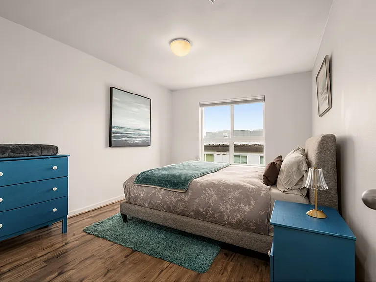 1504 Aurora Ave N #210 — Photo 3
