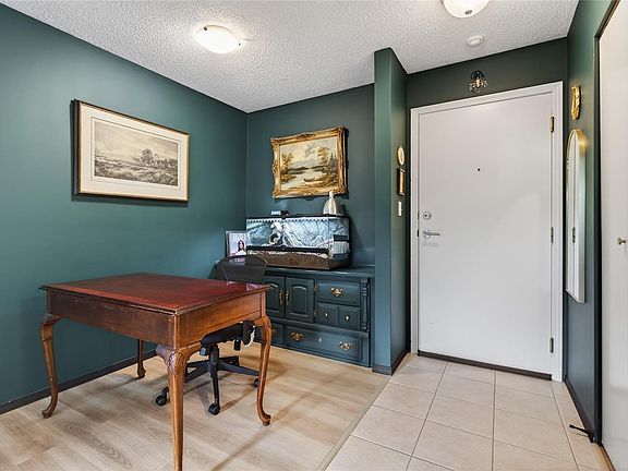 2nd image of 698 Aspen Rd #102C