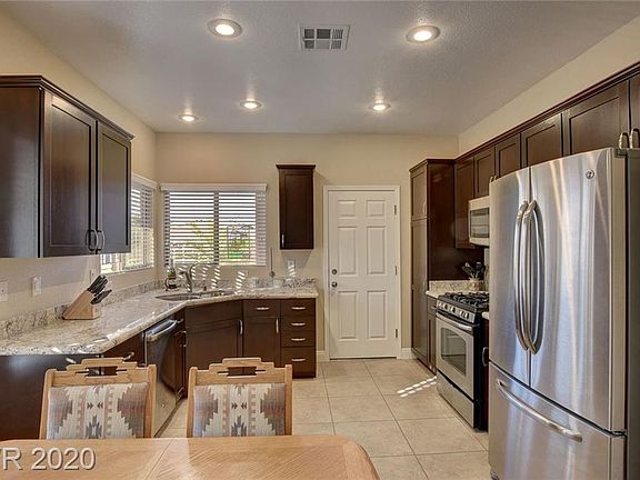 3rd image of 573 Cypress Gardens Pl