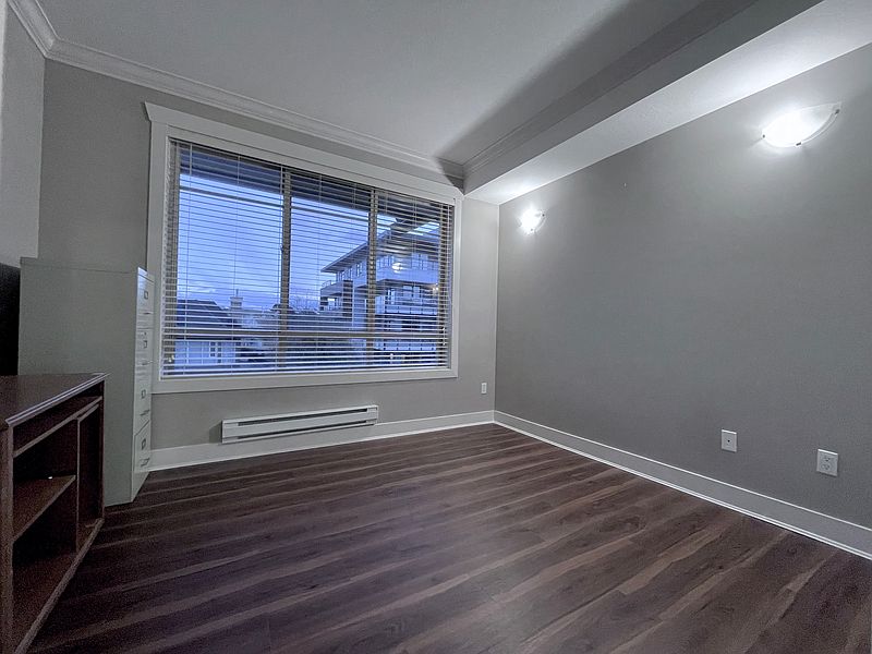 Surrey Apartment for rent - 2 Bedrooms — photo 15