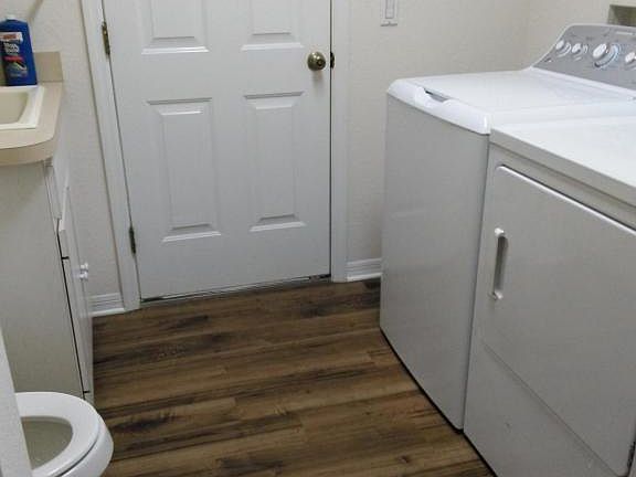 3rd image of 5796 NE 61st Ct