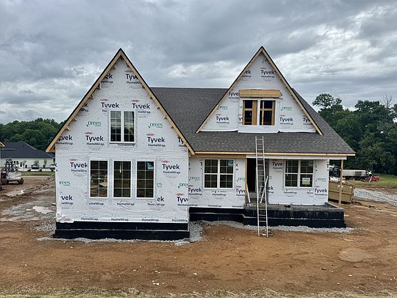 2nd image of 576 Baker Rd