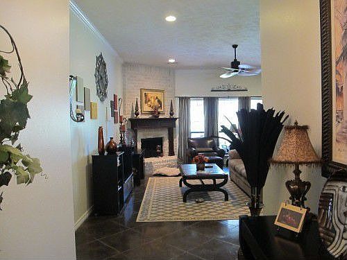 4th image of 6208 Pelham Ct