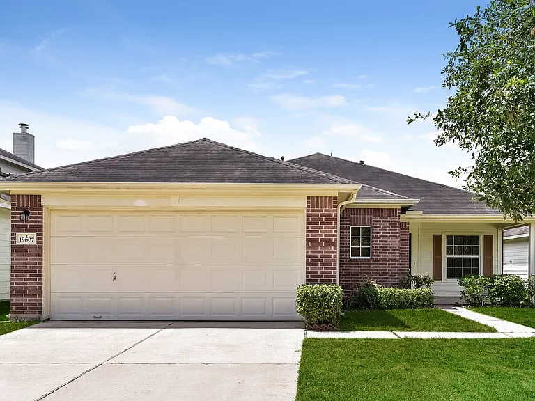 19607 Buckland Park Dr — Photo 1