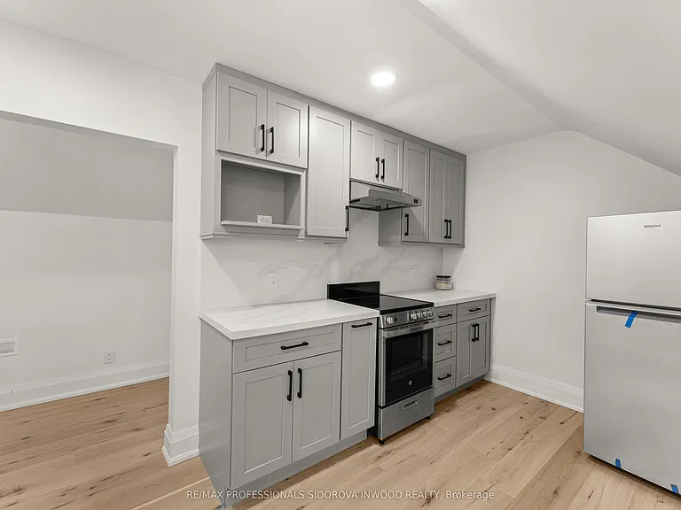 27 Palisades — Photo 20