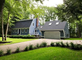 29 Fairway Dr, Kennebunk, ME 04043
