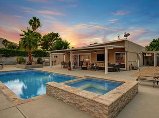 421 E Desert Holly Cir, Palm Springs, CA 92262