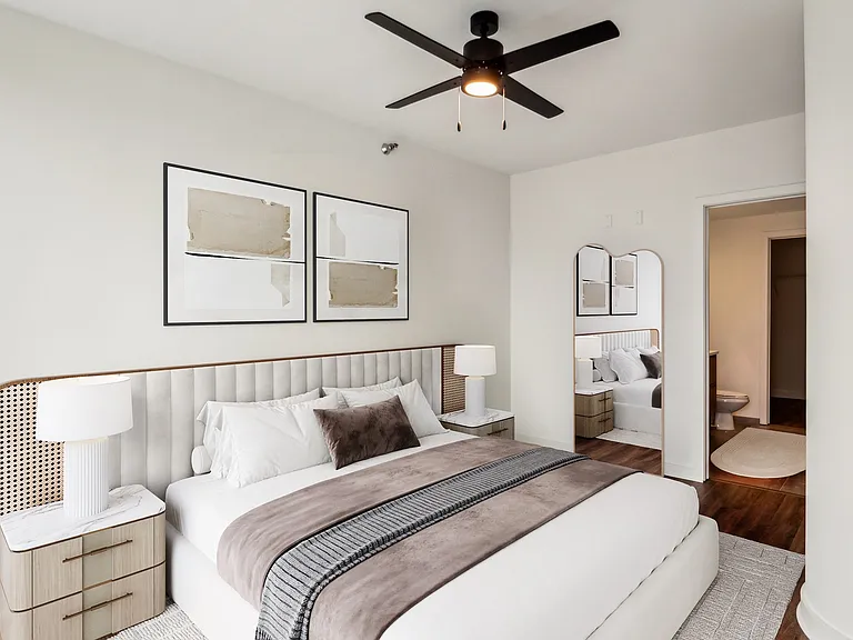 345 N La Salle Dr #4301 — Photo 8