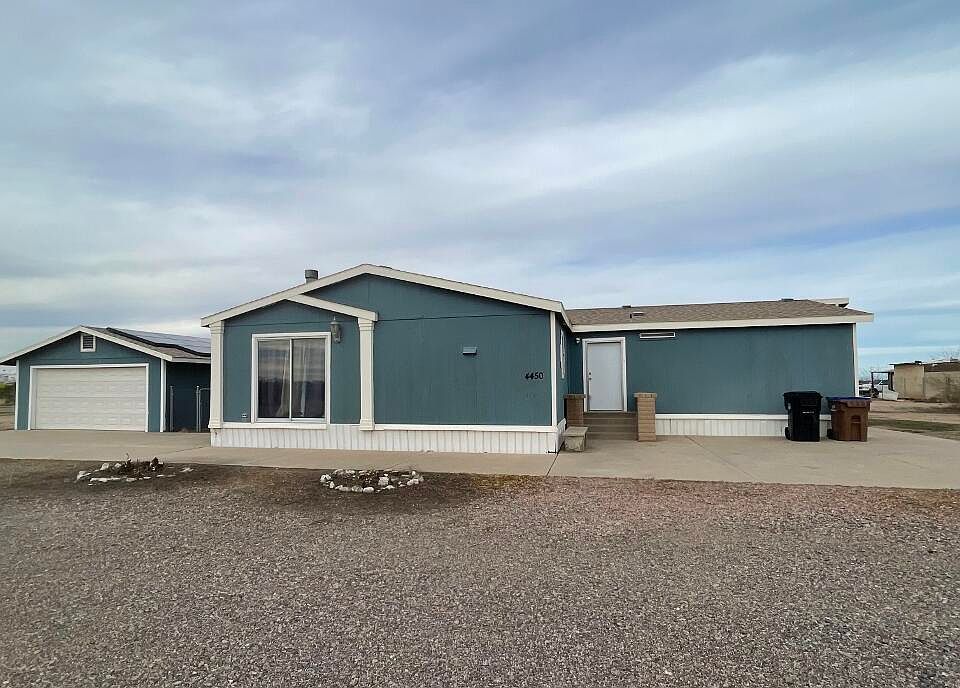 1st image of 4450 W OUTER Drive