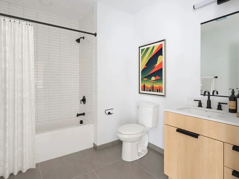 2 Imrie Rd #B — Photo 8