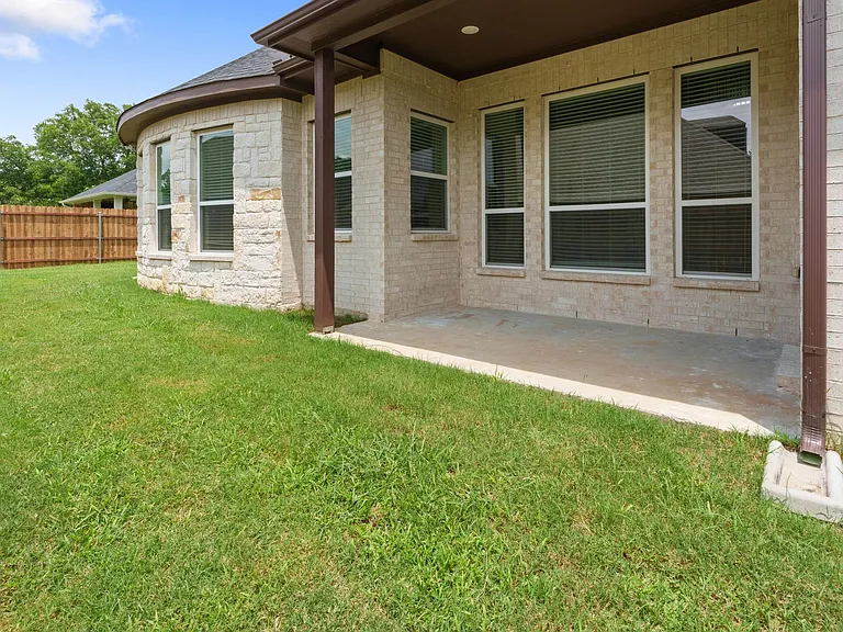 4318 Peachtree Ln — Photo 37
