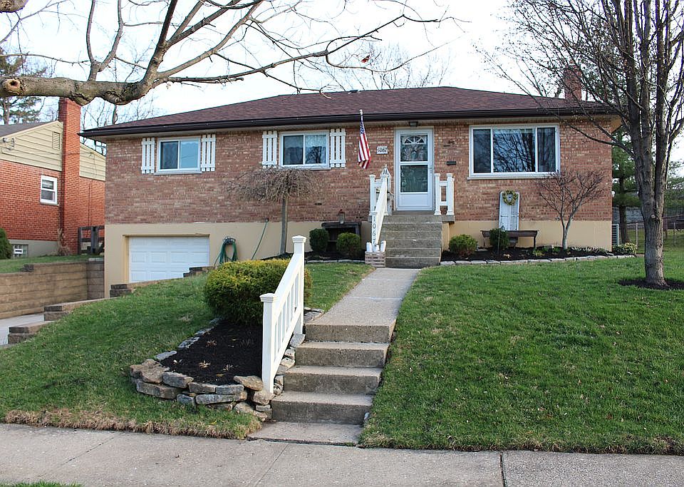 1st image of 1067 Pelican Dr