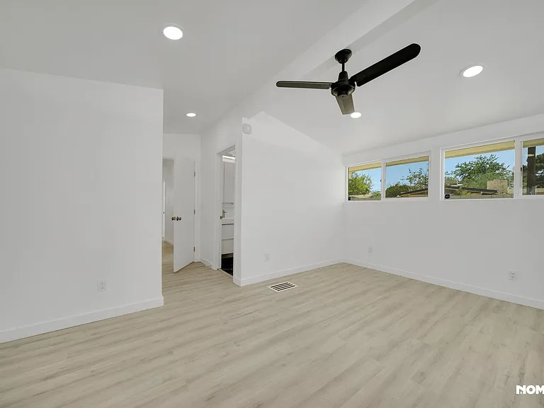 705 Osprey Cir — Photo 28