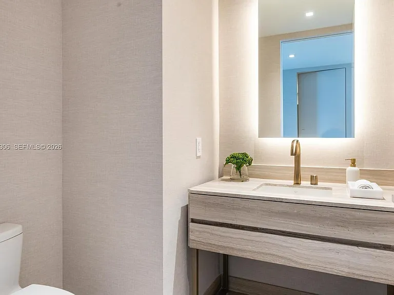 18975 E Collins Ave #3802 — Photo 32