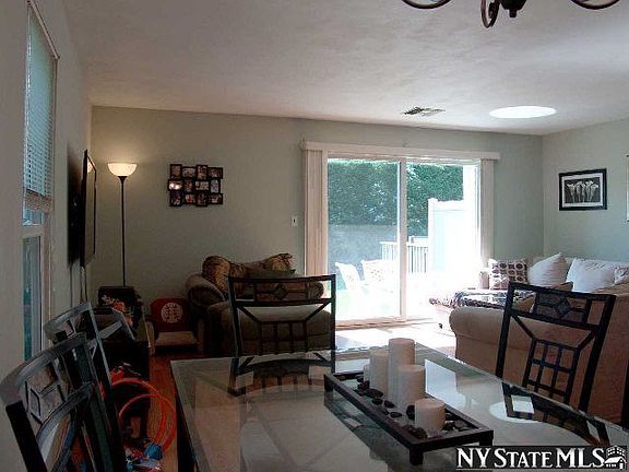4th image of 590 Haig St APT 107