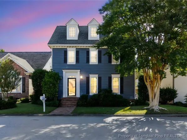 258 Courtyard Ln, Fayetteville, NC 28303