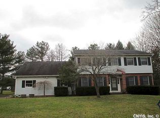 16 Hurd Cir, Auburn, NY 13021