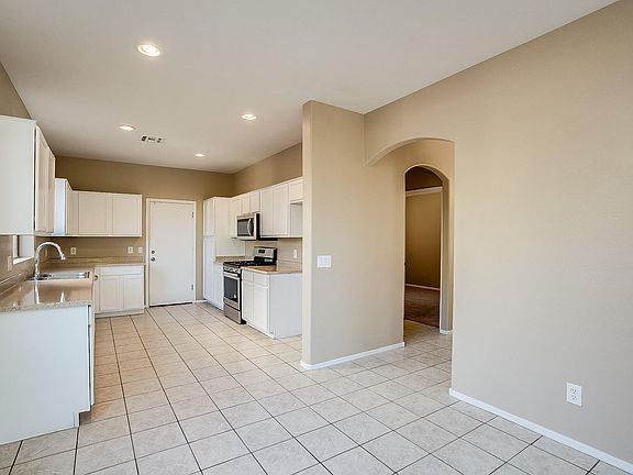 4th image of 9335 W Quail Ave