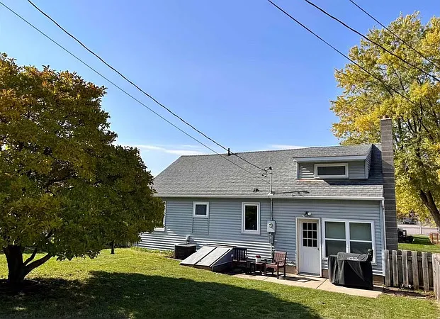 1014 S Mechanic St — Photo 11