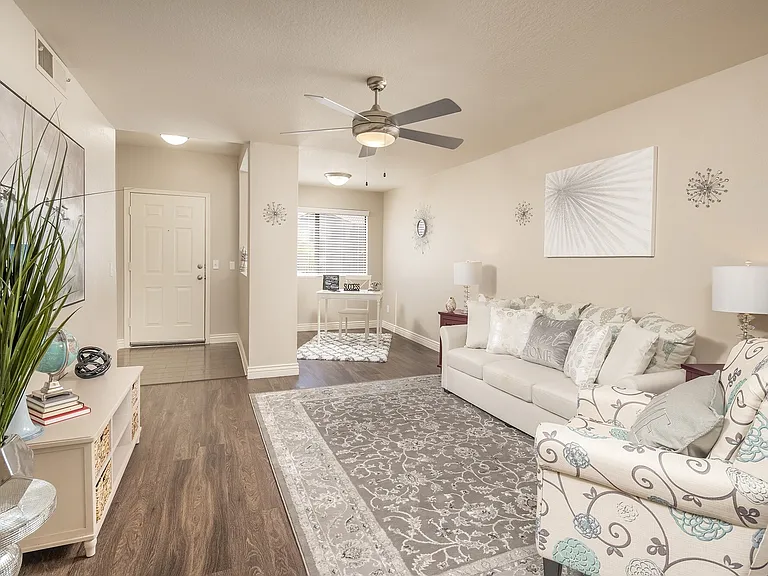 Rock Ridge Apartments — Photo 6