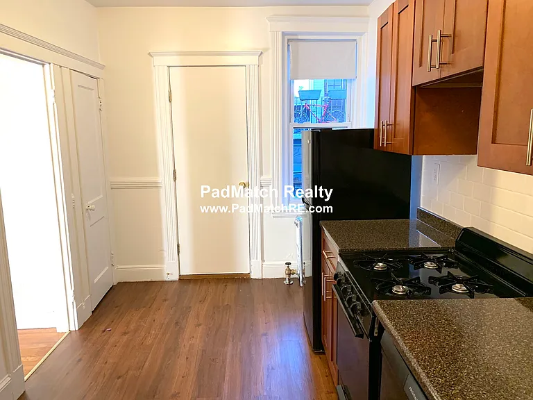 8 Vinal St #11 — Photo 1