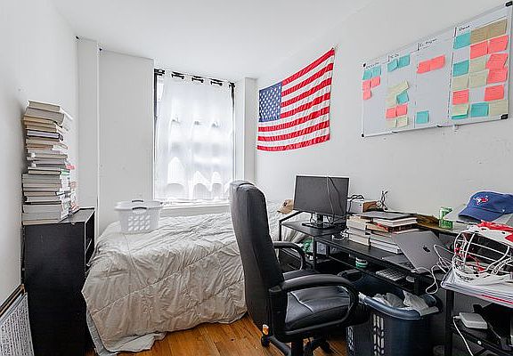 5th image of 114 E 28th St #3D2
