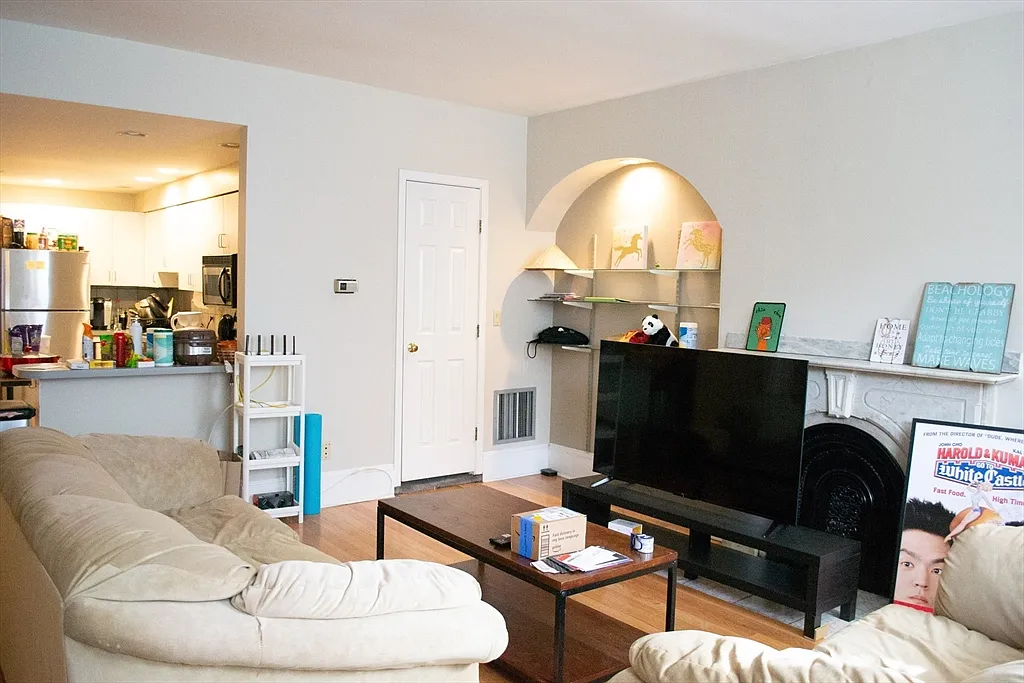 Building Photo - 570 Massachusetts Ave #1